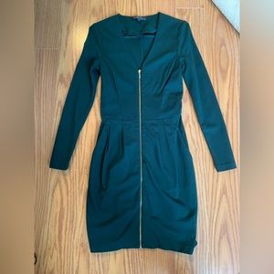 Dynamite Full zipper dress with pockets